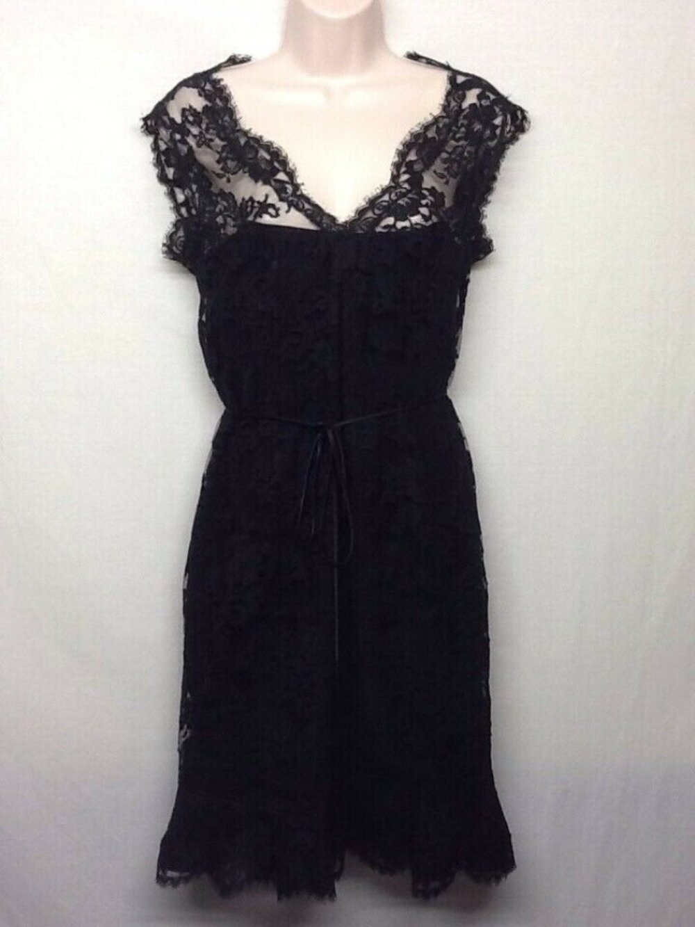 NWT $498 Monique Lhuillier Sleeveless Black Lace Sheath Deep Vneck Dress Sz 0